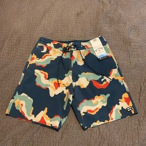 Men’s Billabong swim trunks